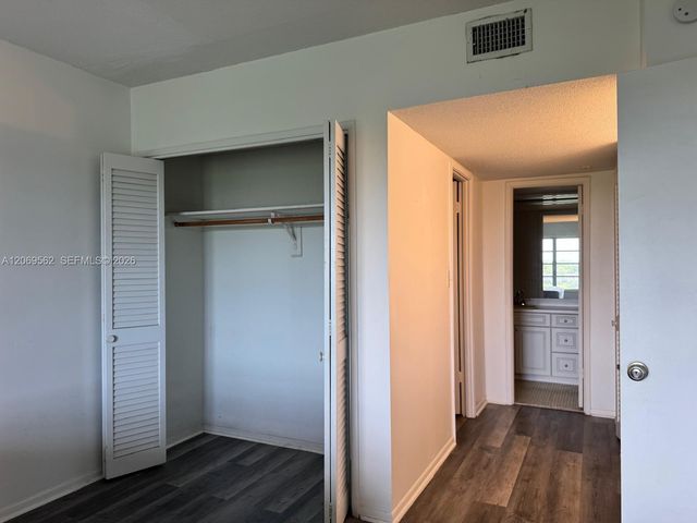 2950 N Palm Aire Drive 605, Pompano Beach, FL 33069