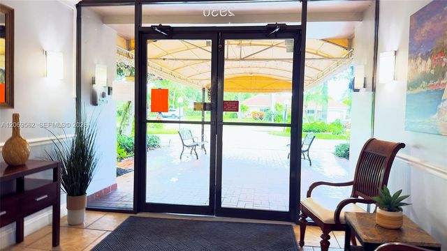 2950 N Palm Aire Drive 605, Pompano Beach, FL 33069