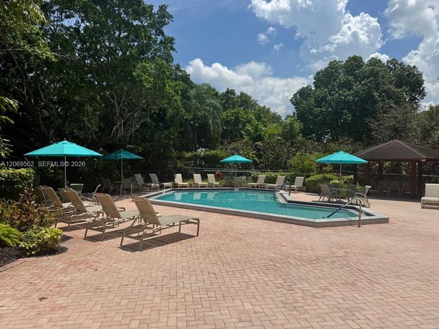 2950 N Palm Aire Drive 605, Pompano Beach, FL 33069