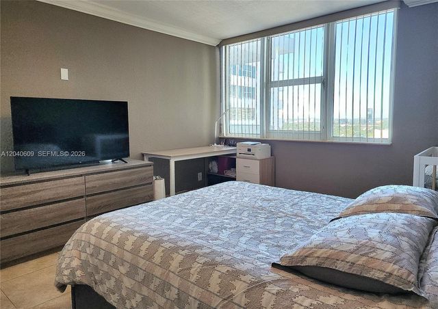 2030 S Ocean Drive 1901, Hallandale Beach, FL 33009