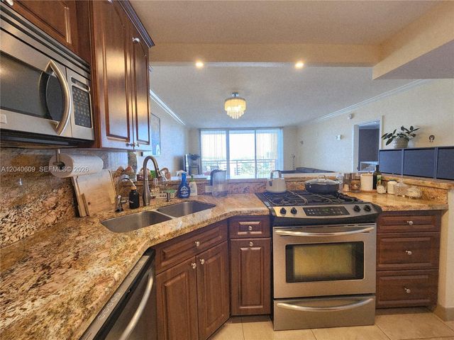 2030 S Ocean Drive 1901, Hallandale Beach, FL 33009