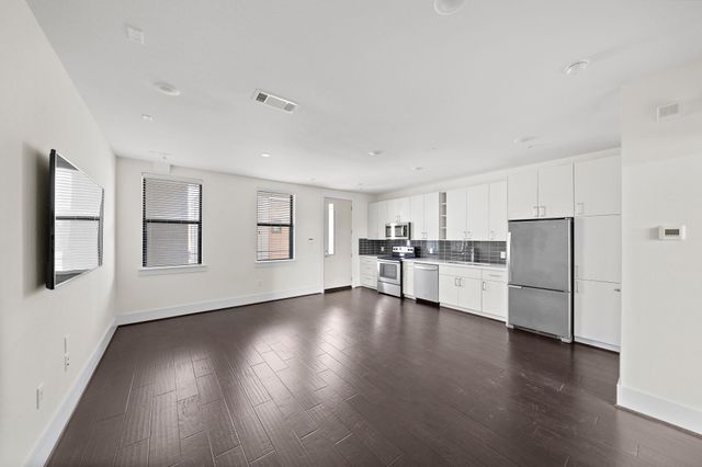 2401 Crawford Street B204, Houston, TX 77004