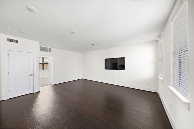 2401 Crawford Street B204, Houston, TX 77004