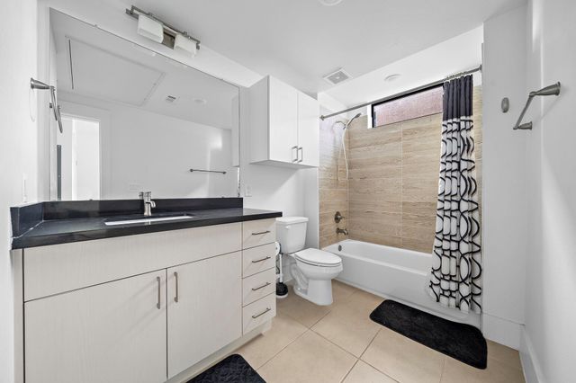 2401 Crawford Street B204, Houston, TX 77004