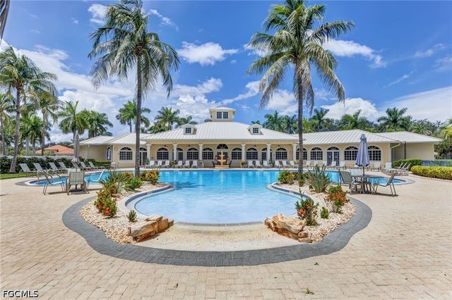 3261 Lee Way CT 503, North Fort Myers, FL 33903