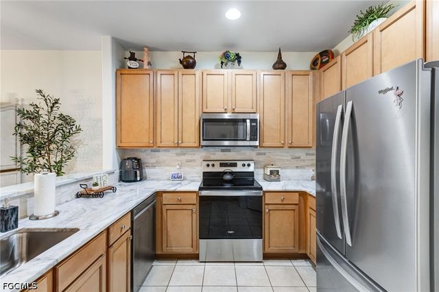 3261 Lee Way CT 503, North Fort Myers, FL 33903