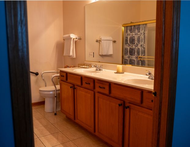 782 S Baldwin Lane, Romeoville, IL 60446