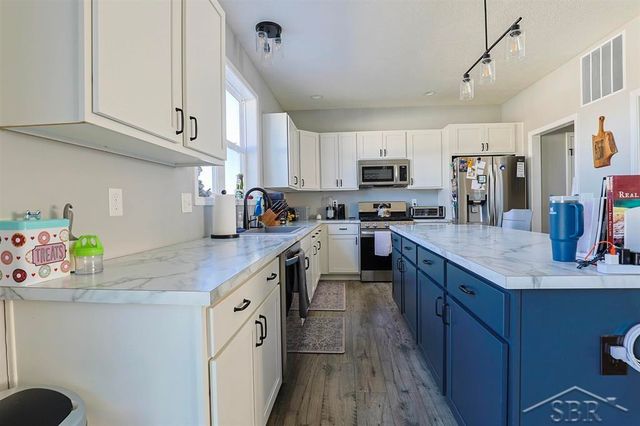 4616 Trotters Pointe Circle, Midland, MI 48642