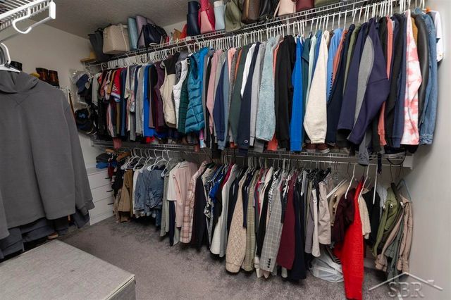 4616 Trotters Pointe Circle, Midland, MI 48642