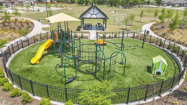 121 PINEHURST Drive, Boyd, TX 76023