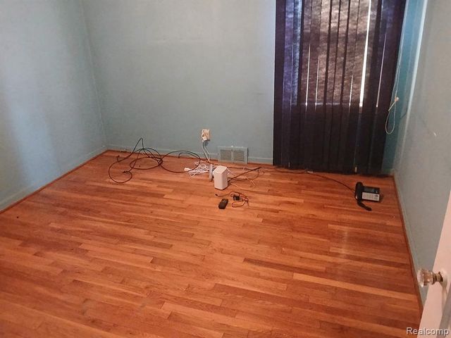 18048 Mansfield Street, Detroit, MI 48235