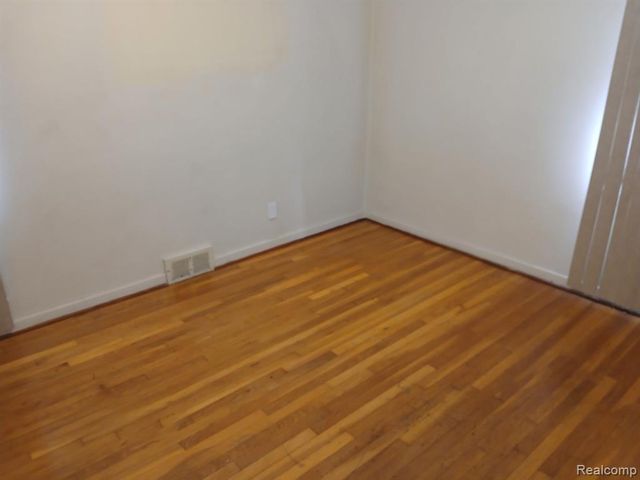 18048 Mansfield Street, Detroit, MI 48235