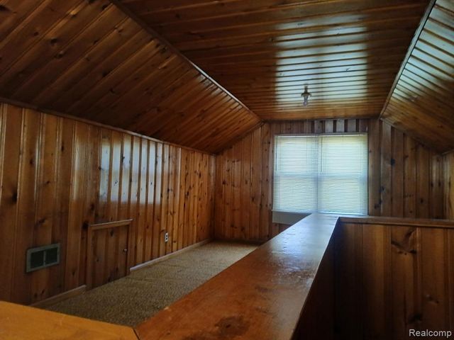 18048 Mansfield Street, Detroit, MI 48235