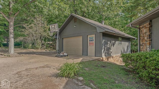 1001 Northwood Drive, Paragould, AR 72450