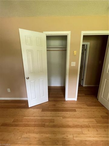 1611 Beaucrest Avenue, High Point, NC 27265