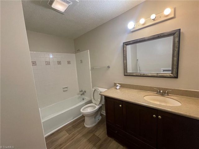 1611 Beaucrest Avenue, High Point, NC 27265