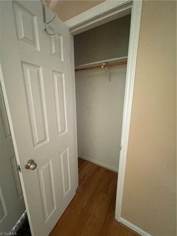 1611 Beaucrest Avenue, High Point, NC 27265