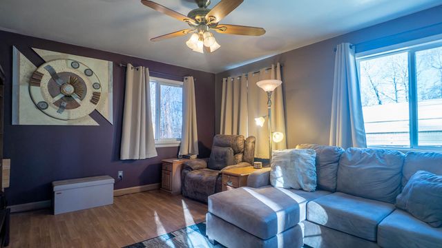 9149 County Road 9640, Koshkonong, MO 65692