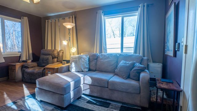 9149 County Road 9640, Koshkonong, MO 65692