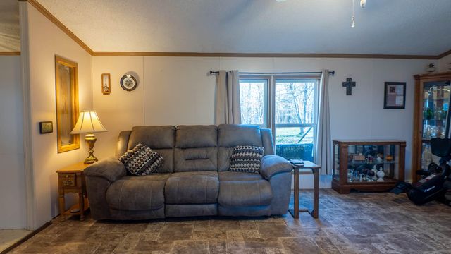 9149 County Road 9640, Koshkonong, MO 65692