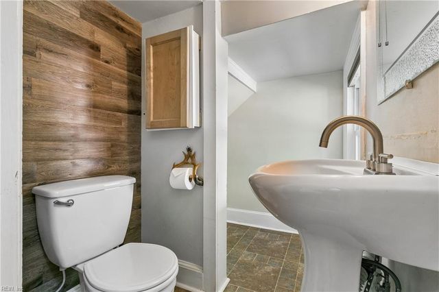 4534 George Wash Memorial HWY, Hayes, VA 23072