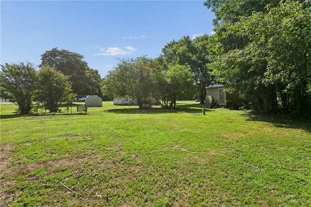 4534 George Wash Memorial HWY, Hayes, VA 23072