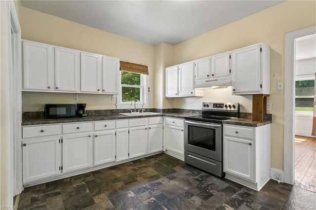 4534 George Wash Memorial HWY, Hayes, VA 23072