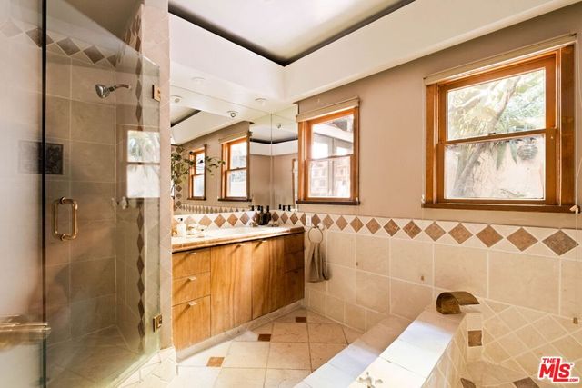 2030 Benedict Canyon Drive, Beverly Hills, CA 90210