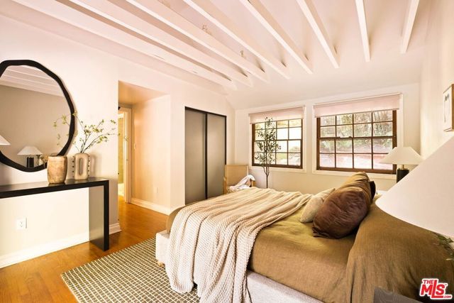 2030 Benedict Canyon Drive, Beverly Hills, CA 90210