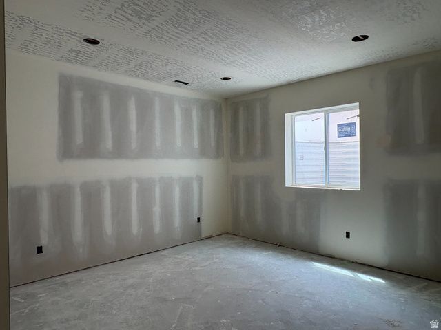 480 S 1400 W, Farmington, UT 84025