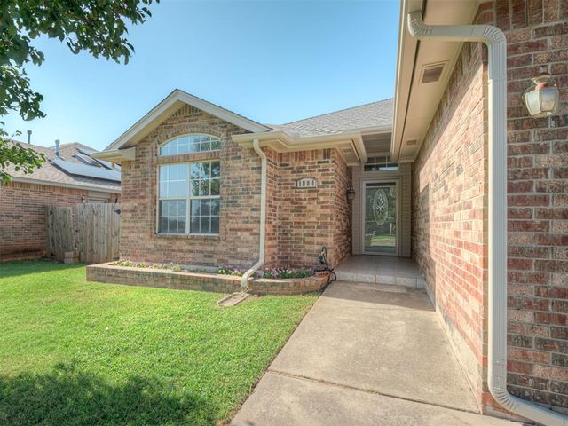 1800 Fairmont Lane, Edmond, OK 73013