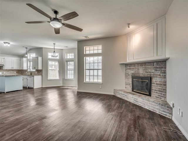1800 Fairmont Lane, Edmond, OK 73013