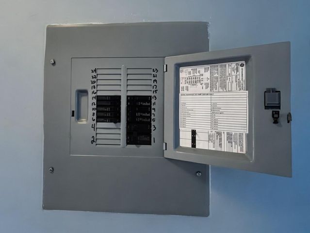 170 Horizons E 302, Boynton Beach, FL 33435