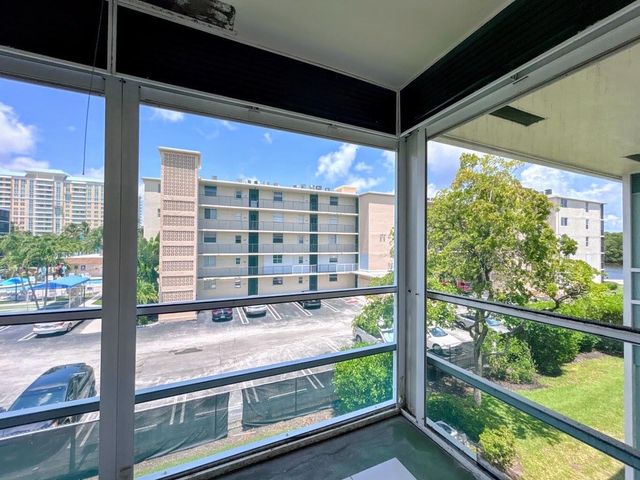 170 Horizons E 302, Boynton Beach, FL 33435