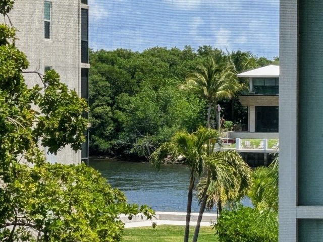 170 Horizons E 302, Boynton Beach, FL 33435