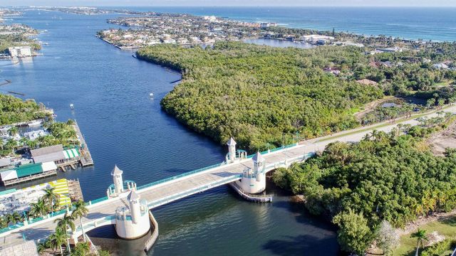 170 Horizons E 302, Boynton Beach, FL 33435