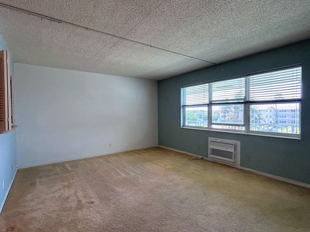 170 Horizons E 302, Boynton Beach, FL 33435