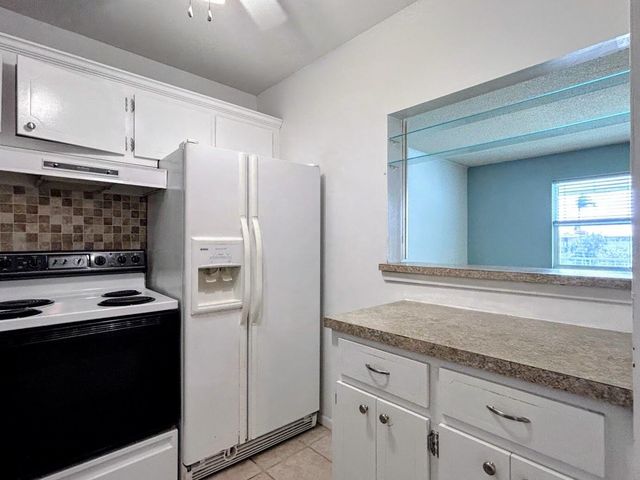 170 Horizons E 302, Boynton Beach, FL 33435