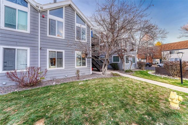 12404 E Tennessee Circle B, Aurora, CO 80012