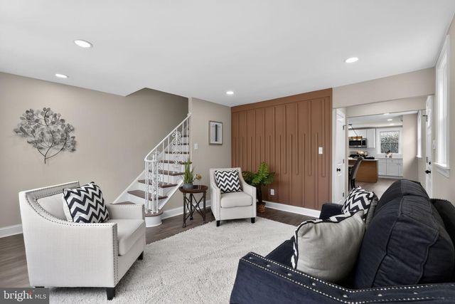 911 W COBBS CREEK PKWY, Lansdowne, PA 19050