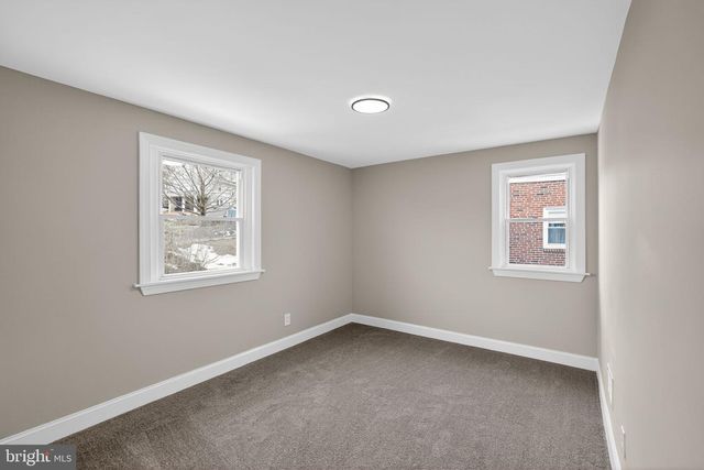 911 W COBBS CREEK PKWY, Lansdowne, PA 19050