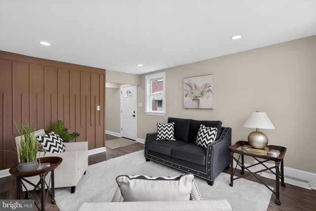 911 W COBBS CREEK PKWY, Lansdowne, PA 19050