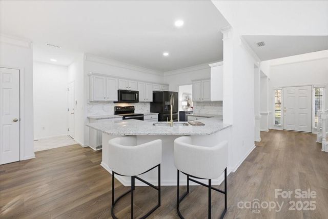 7709 Sedgebrook Drive E, Stanley, NC 28164