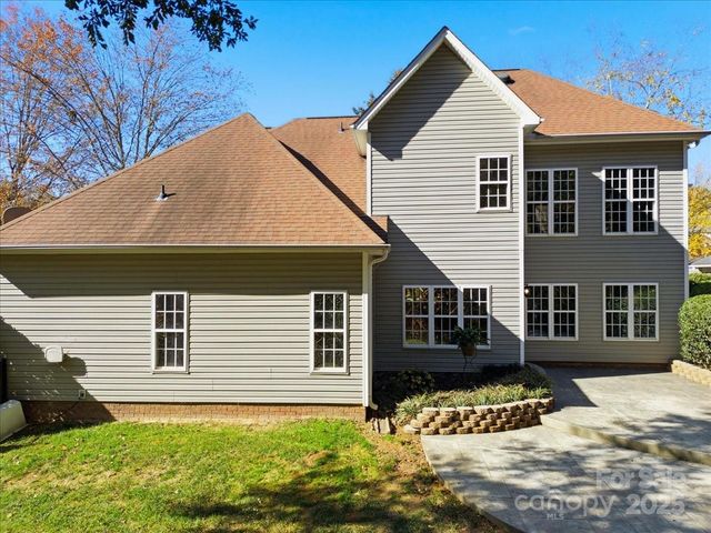 7709 Sedgebrook Drive E, Stanley, NC 28164