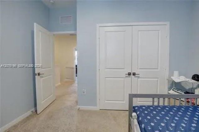 565 NE 5th Place, Florida City, FL 33034