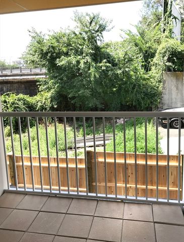 4 Kemp St 1, Boston, MA 02127