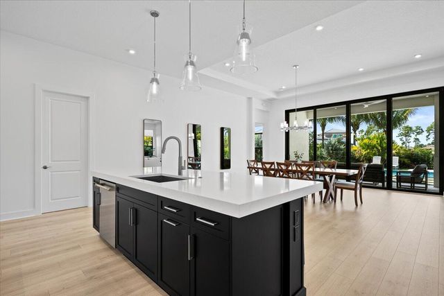 13621 Le Christine Drive, Palm Beach Gardens, FL 33412