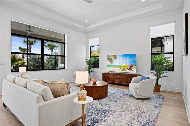 13621 Le Christine Drive, Palm Beach Gardens, FL 33412