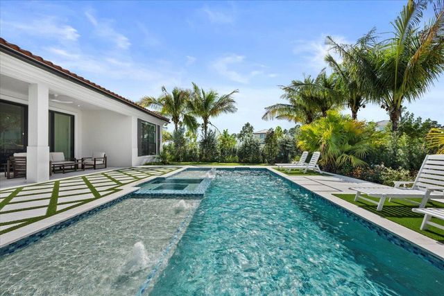 13621 Le Christine Drive, Palm Beach Gardens, FL 33412