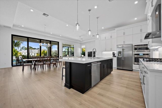 13621 Le Christine Drive, Palm Beach Gardens, FL 33412